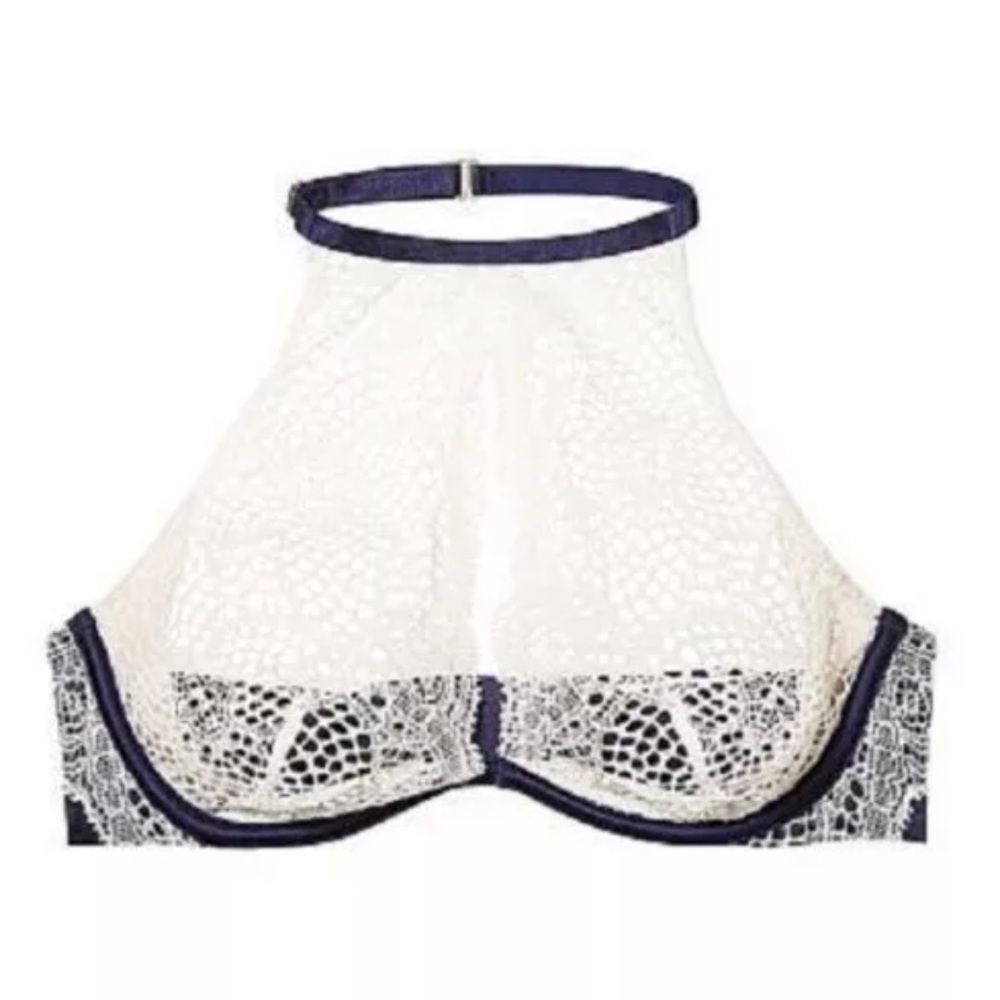 NWT Victoria’s Secret very sexy white lace bra - Picture 3 of 4